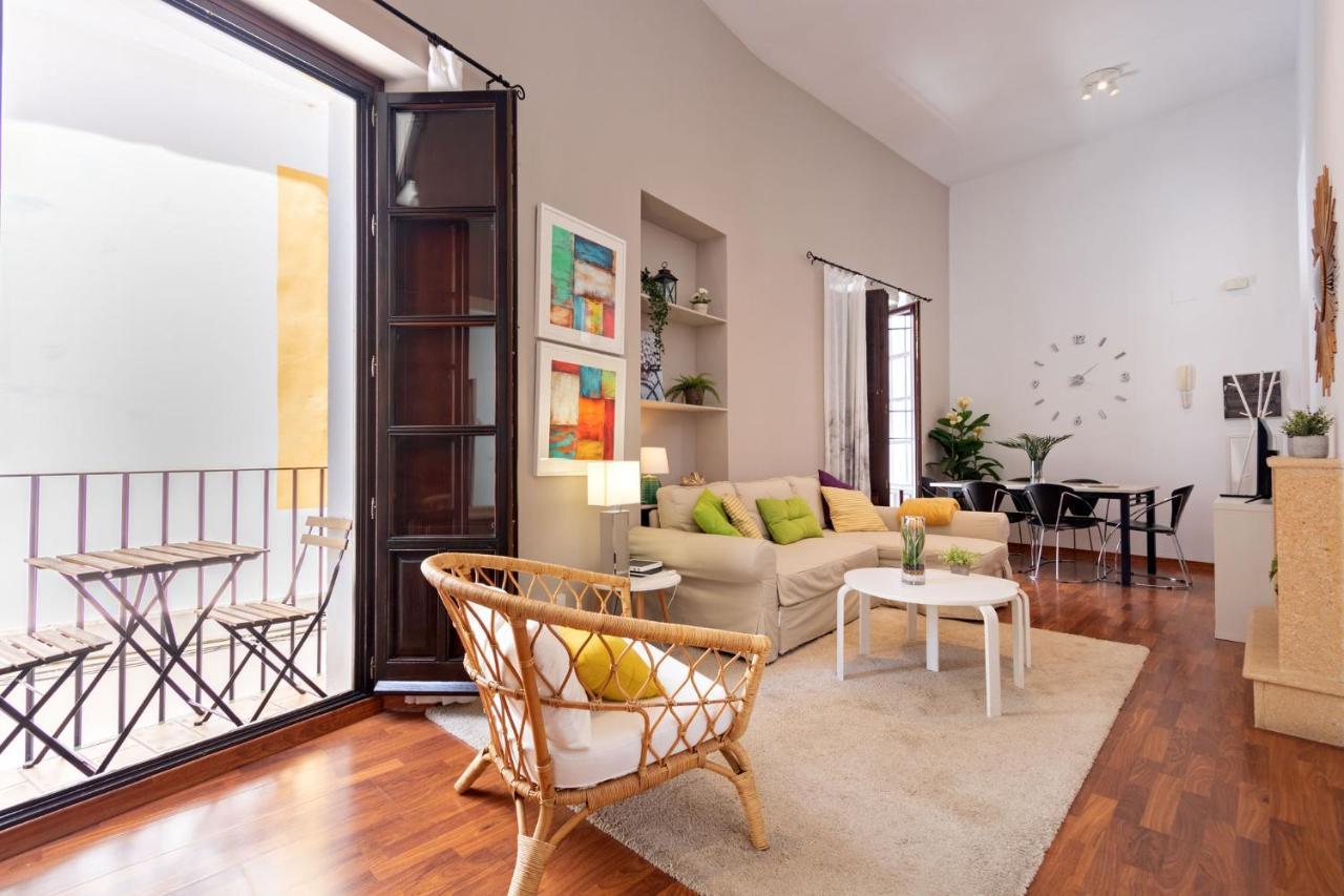 Ferienwohnung Abades Giralda Deluxe By Valcambre Sevilla Exterior foto