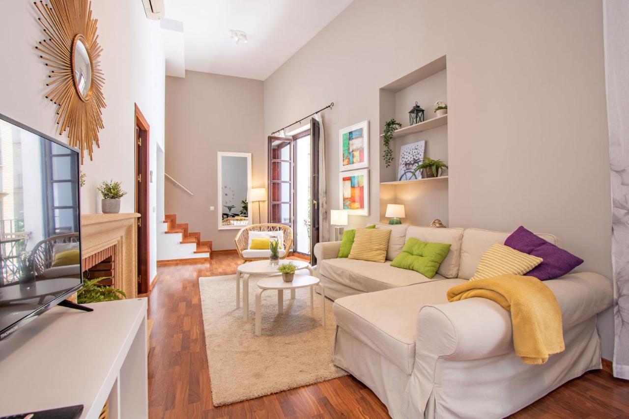 Ferienwohnung Abades Giralda Deluxe By Valcambre Sevilla Exterior foto