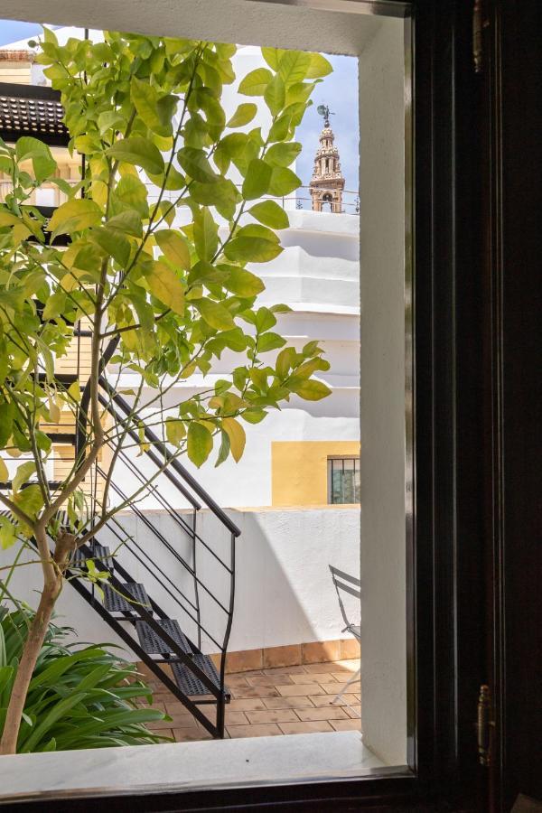 Ferienwohnung Abades Giralda Deluxe By Valcambre Sevilla Exterior foto