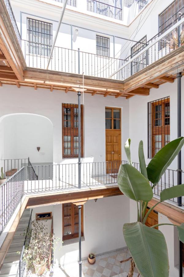 Ferienwohnung Abades Giralda Deluxe By Valcambre Sevilla Exterior foto