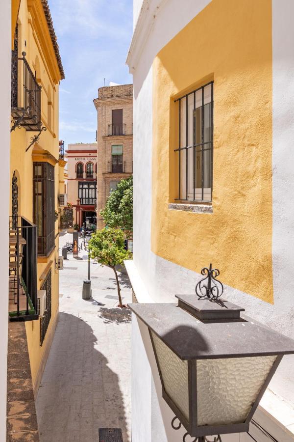 Ferienwohnung Abades Giralda Deluxe By Valcambre Sevilla Exterior foto