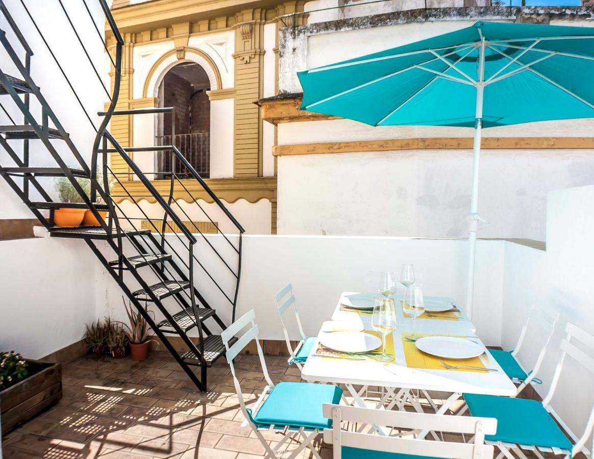 Ferienwohnung Abades Giralda Deluxe By Valcambre Sevilla Exterior foto