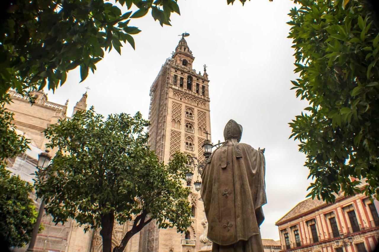 Ferienwohnung Abades Giralda Deluxe By Valcambre Sevilla Exterior foto